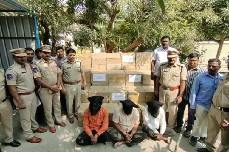 police chased cigarettes theft case in hyderabad