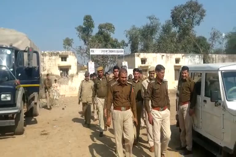 rajasthan news, bharatpur news , भरतपुर में फ्लैग मार्च , पंचायती चुनाव को लेकर, पुलिस प्रशासनिक अधिकारियों , चुनाव को लेकर किया फ्लैग मार्च