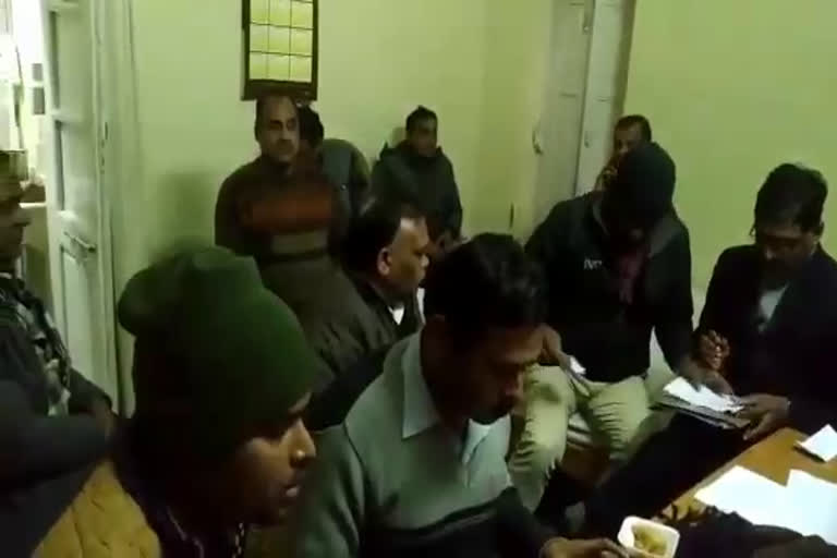 Raid action of aLokayukta in nagar parishad office