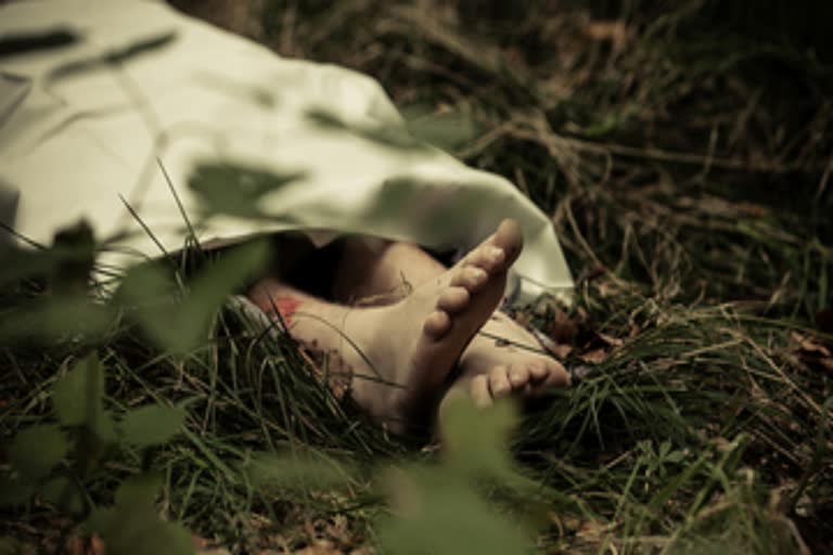 unknown dead body found, subarnapur latest news, dead body found in subarnapur, ସୁବର୍ଣ୍ଣପୁରରେ ମୃତଦେହ ଉଦ୍ଧାର, ସୁବର୍ଣ୍ଣପୁର ଲାଟେଷ୍ଟ ନ୍ୟୁଜ୍‌, ରାସ୍ତାରୁ ଅଜଣା ମୃତଦେହ ଉଦ୍ଧାର