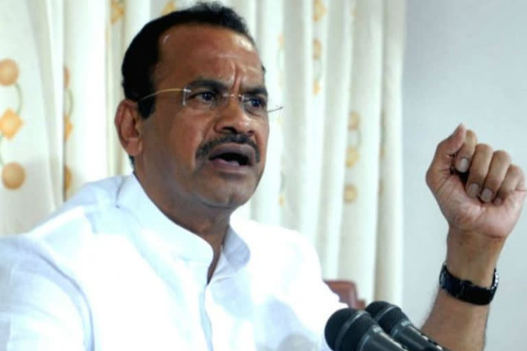 Exclude toll fees: MP Komatireddy