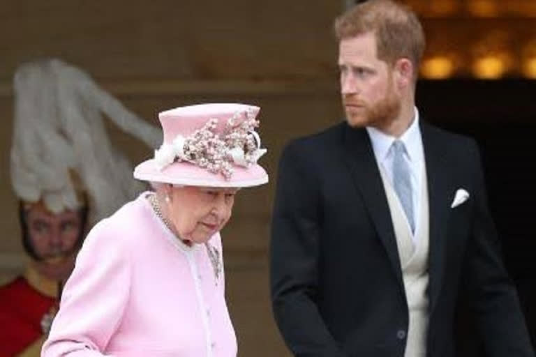 Queen calls crisis meeting with Harry, Meghan over royal couple's future