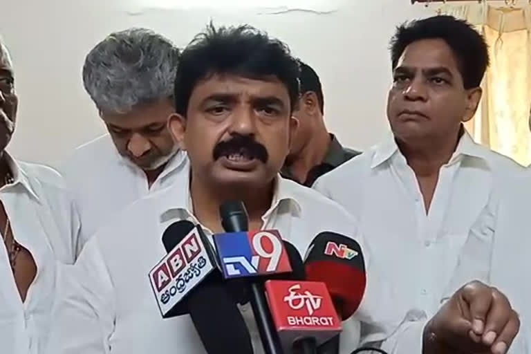 minister perni nani comments on amaravthi in westgodavari district