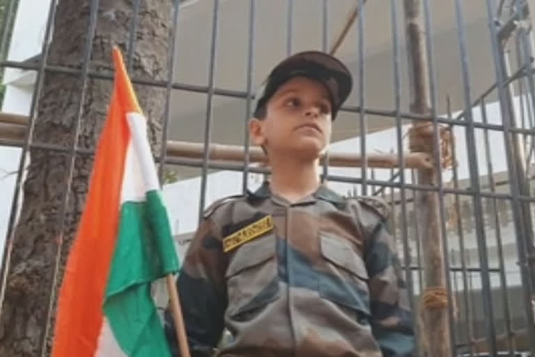 9 year old boy meet more than 1500 families of  SHAHEED JAWAN to salute them