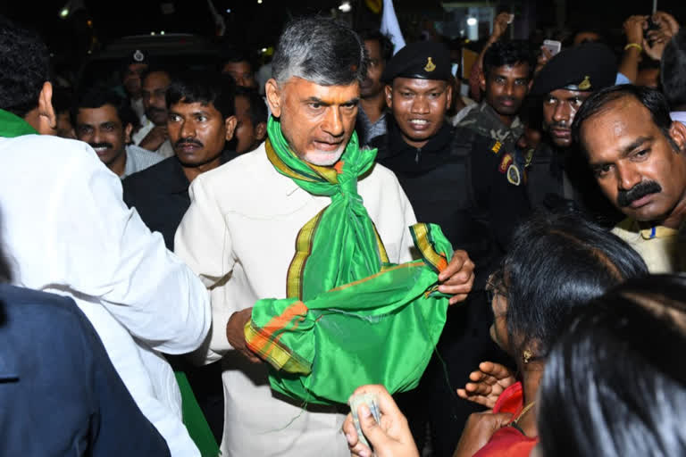 chandrababu at narasaraopeta rally