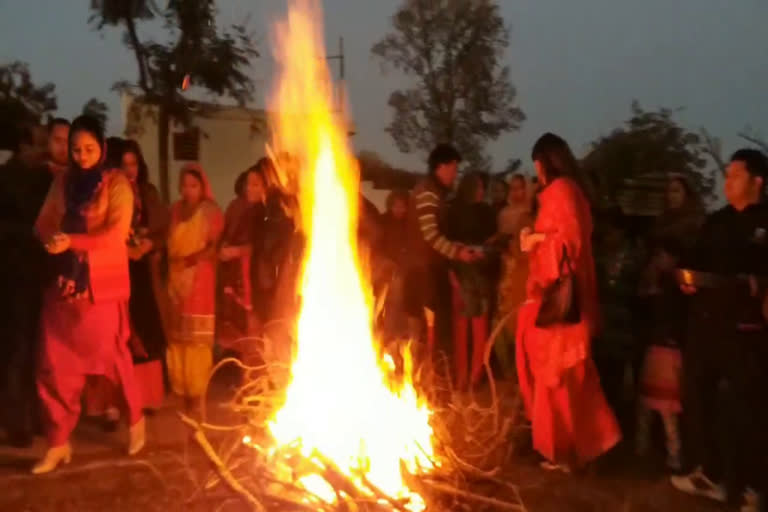 Auspicious time to burn Lohri