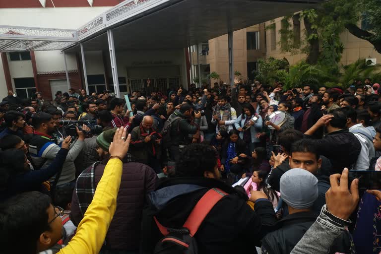 Jamia student are protesting outside the vc office over caa