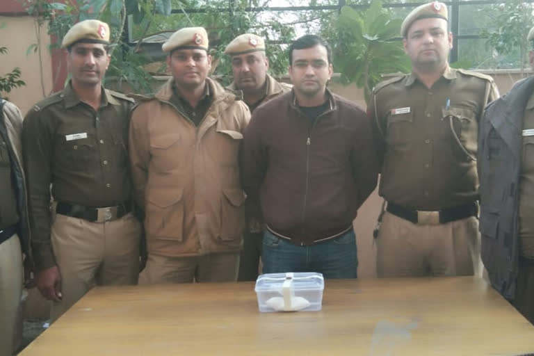 Delhi Police arrested foreigners with heroin