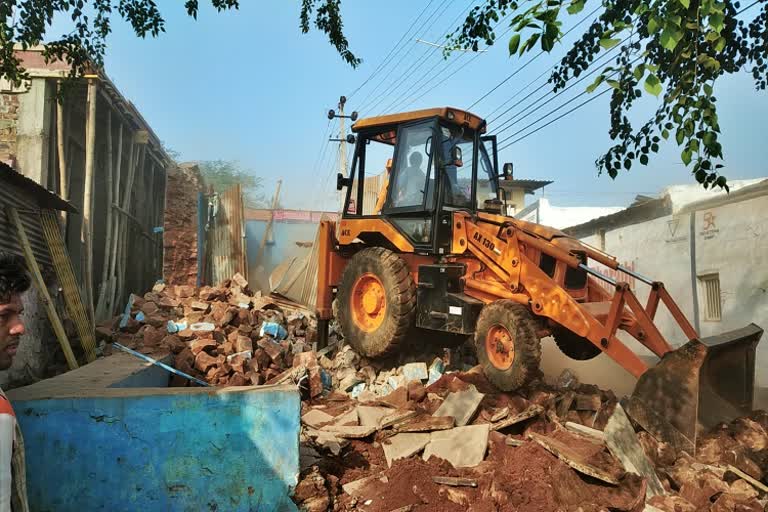 8 temple demolation in rabakavi