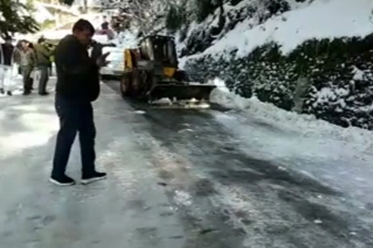 roads closed in shimla
