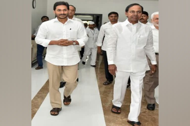 KCR, YS Jagan Mohan Reddy agree to supply water from Godavari in the Krishna river basin