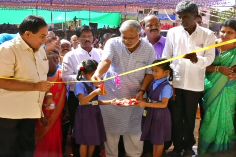 Minister of Education who inaugurated school building from the children