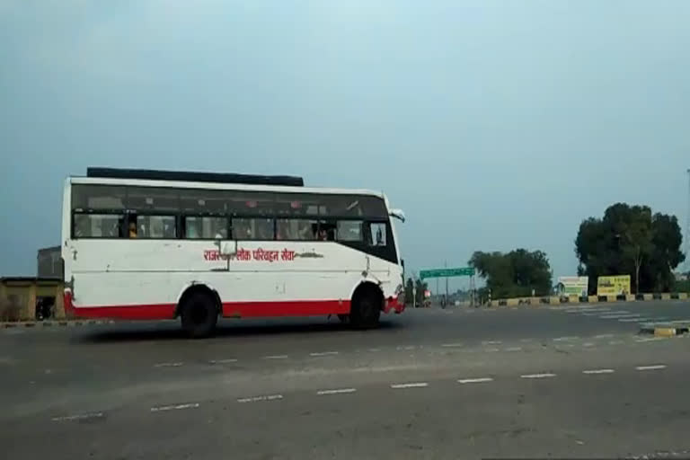 लोक परिवहन बस, Public transport bus