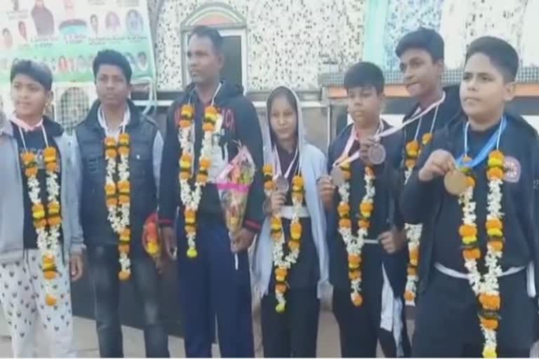 karate players felicitated