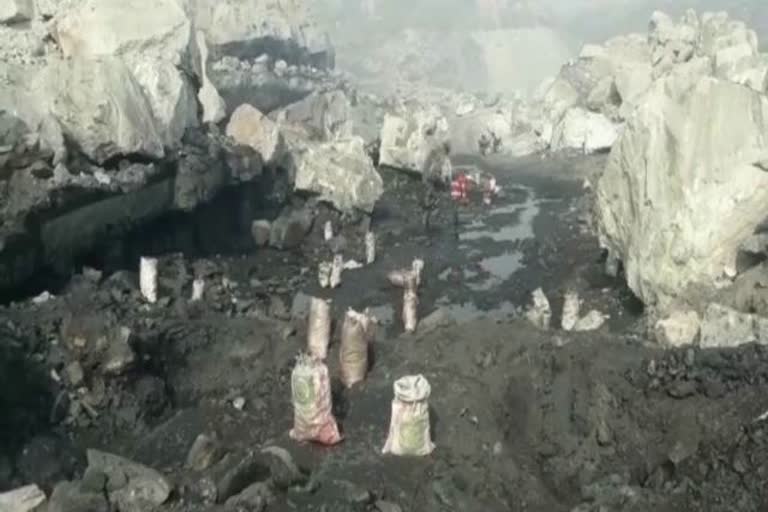 Two killed during illegal excavation in dhanbad