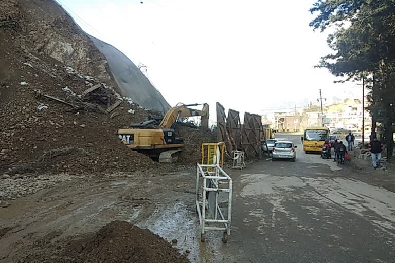 Landslide on shimla-chandigarh national highway