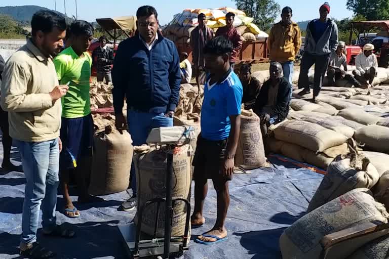 SDM conducted surprise inspection at Paddy Procurement Center in Jashpur