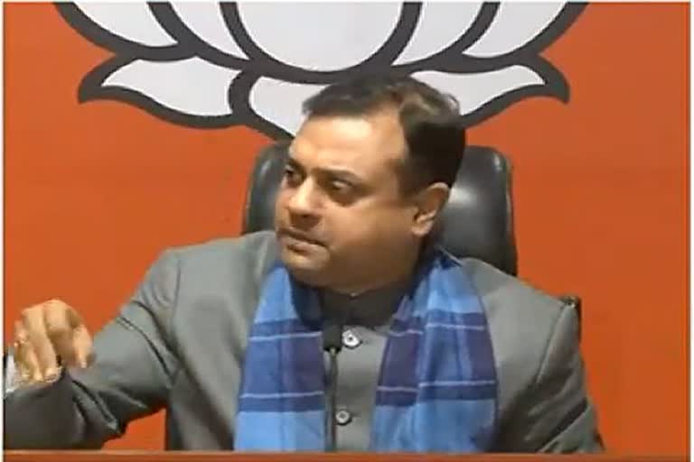 Congress Pakistan Pulwama attack Sambit Patra പാകിസ്ഥാനോട് കോൺഗ്രസിന് മൃദുസമീപനമെന്ന് ബിജെപി Congress has soft approach towards Pakistan: BJP ബിജെപി വക്താവ് സാംബിത് പത്ര അദിർ രഞ്ജൻ ചൗധരി