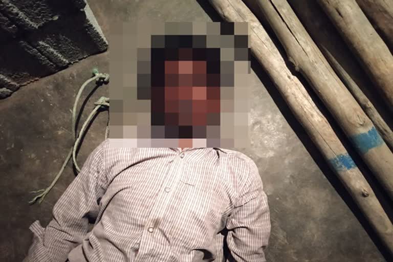 youth commite suicide after his parents blame  கரூர் மாவட்டச் செய்திகள்  மணவாசி இளைஞர் தற்கொலை