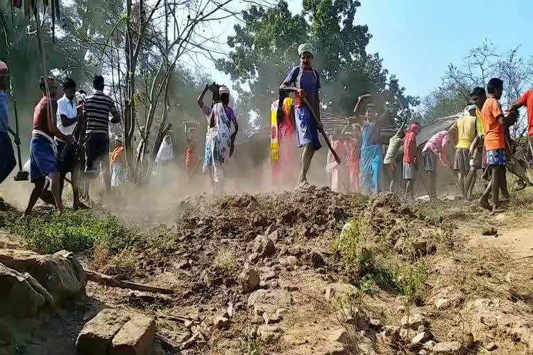 Villagers are doing road construction in Sukma