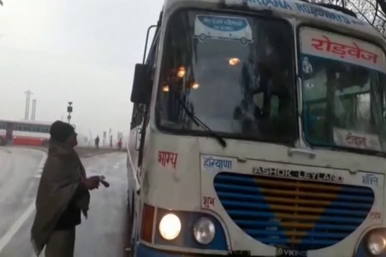 Disregard of the order of the Deputy Commissioner by bus drivers