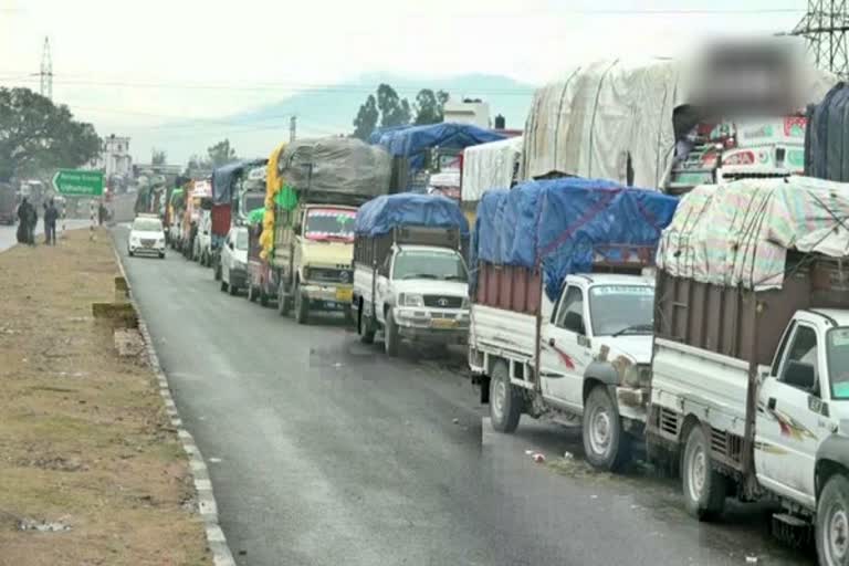 Jammu-Shrinagar Highway Remains Shut