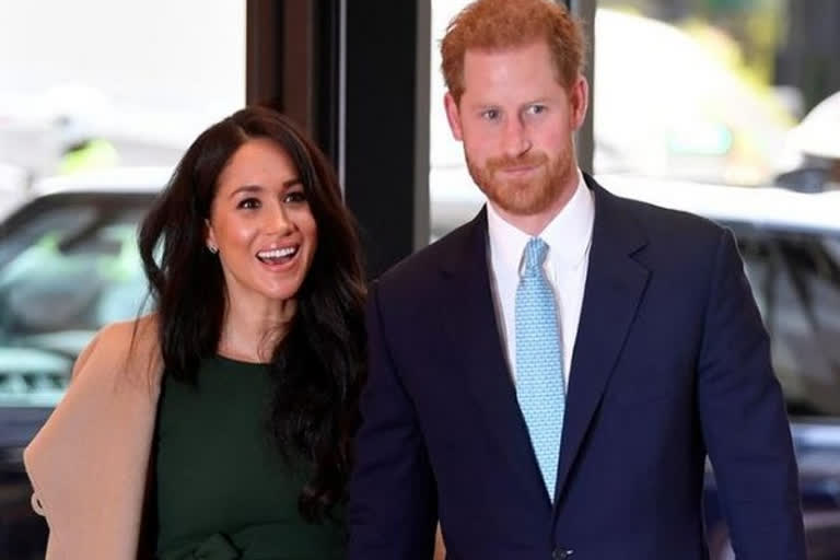 Burger King  Royal couple  Netizens calls 'savage'  Prince Harry  Duke and Duchess of Sussex  Meghan Markle  റോയല്‍ ദമ്പതികള്‍ക്ക് പാര്‍ട് ടൈം ജോലി വാഗ്ദാനം ചെയ്ത് 'ബര്‍ഗര്‍ കിങ്'  ഹാരി രാജകുമാരന്‍റേയും ഭാര്യ മേഗന്‍ മാര്‍ക്കലിന്‍റേയും  ന്യൂഡല്‍ഹി:  സൗജന്യ കോഫി നല്‍കാമെന്ന്  പറഞ്ഞിരിക്കുകയാണ് കനേഡിയൻ കോഫി ചെയിൻ ടിം ഹോര്‍ത്തോണ്‍