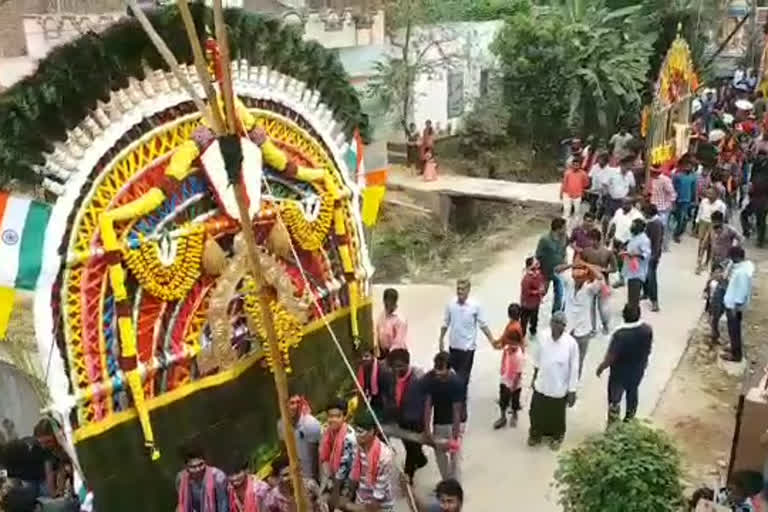 prabhala theerthalu  carries on palanquin parade at east godavari