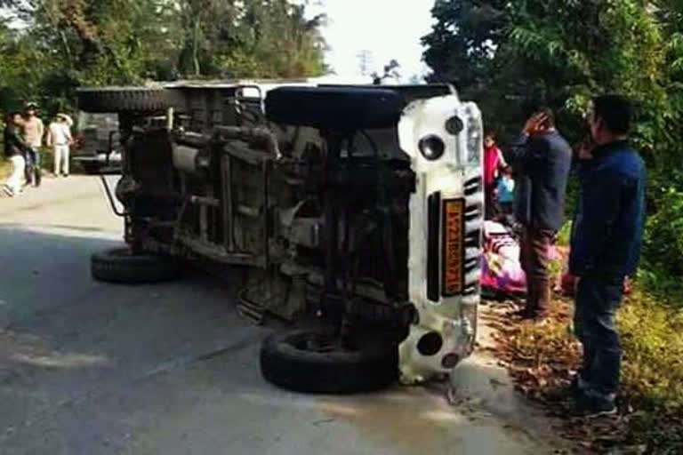 ভোগালীৰ উল্লাসৰ মাজতে পথ দুৰ্ঘটনা