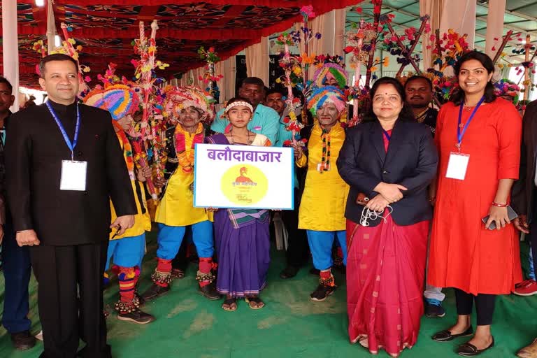 16 medals won by participants of balodabazar in chhattisgarh yuva mahotsav