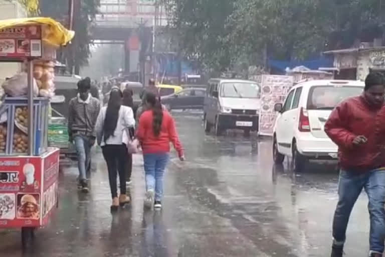 Pollution reduced due to rain in Ghaziabad