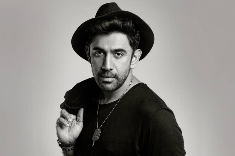 Amit Sadh confirms breakup GF Annabel