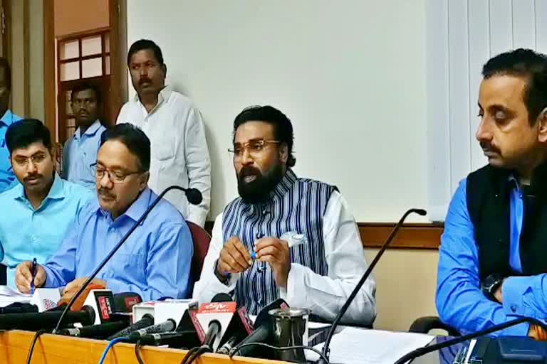 Health minister Sriramulu pressmeet in bangalore