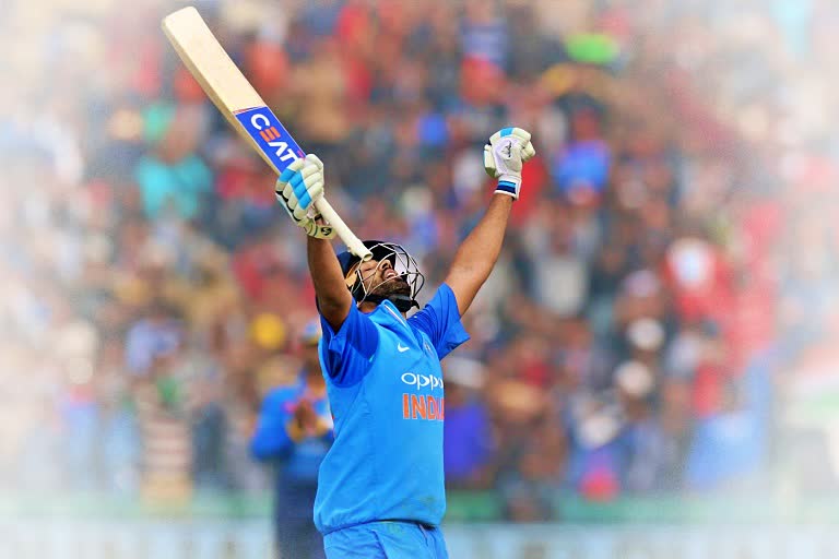 rohit sharma Becomes The Fastest Opener to Score 7000 Odi Runs