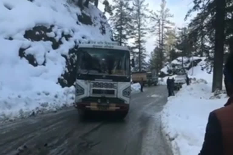 Roads affected in Shimla