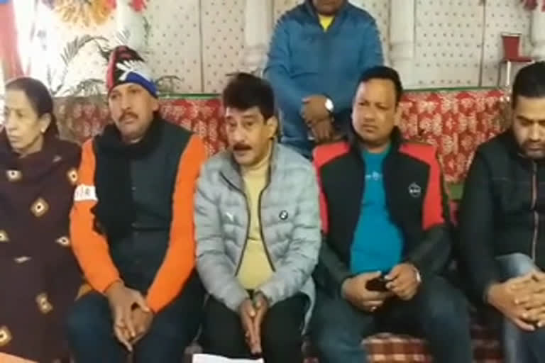 allegations-against-bjp-and-congress-leaders-in-srinagar