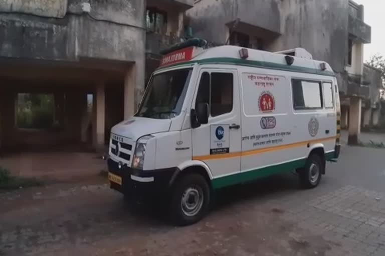 raigad-108-ambulance-driver-agitation-due-to-low-salary