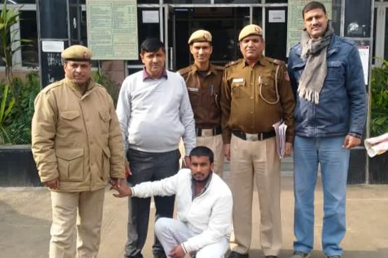 Delhi Police arrested arms supplier to three gangs