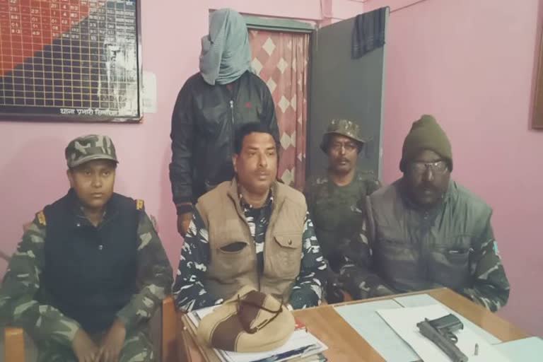 Chatra Police, Crime in Chatra, Criminal arrested, Simaria Police Station Chatra, चतरा पुलिस, चतरा में अपराध, अपराधी गिरफ्तार, सिमरिया थाना चतरा