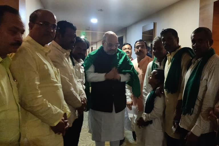 Mahdayi Kalasa Banduri, Mahdayi Kalasa Banduri fighters, Mahdayi Kalasa Banduri fighters met Amit Shah, Hubli amit shah news, ಅಮಿತ್​ ಶಾರನ್ನು ಭೇಟಿ ಮಾಡಿದ ಮಹದಾಯಿ ಹೋರಾಟಗಾರರು, ಮಹದಾಯಿ ಕಳಸಾ ಬಂಡೂರಿ, ಮಹದಾಯಿ ಕಳಸಾ ಬಂಡೂರಿ ಹೋರಾಟಗಾರರು,