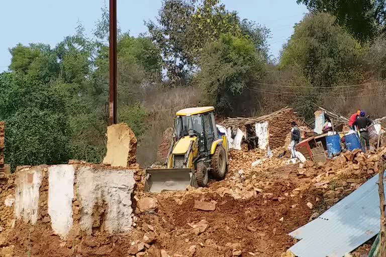 Administrative acthe-administration-took-action-to-remove-the-encroachment-on-this-roll-hill-gwaliortion