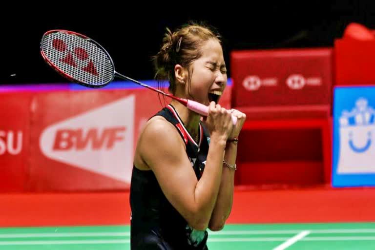 Ratchanok Intanon outplays Carolina Marin in a terrific final in Indonesia Masters