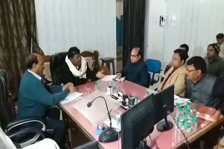 MLA Bandhu Tirkey, Mandar MLA Bandhu Tirki, Mandar Assembly Constituency, Meeting on Education, Bandhu Tirki, विधायक बंधु तिर्की, मांडर एमएलए बंधु तिर्की,  मांडर विधानसभा क्षेत्र, शिक्षा को लेकर बैठक, बंधु तिर्की ने की बैठक