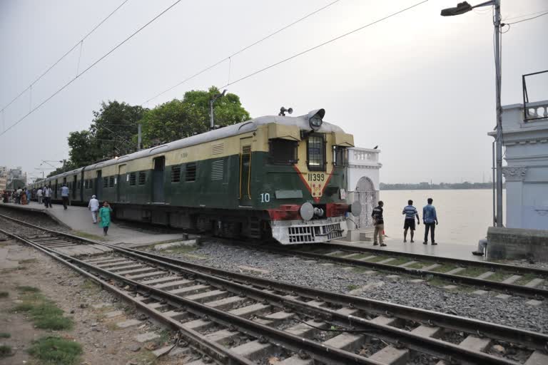 local trains canceled on the s-e railway