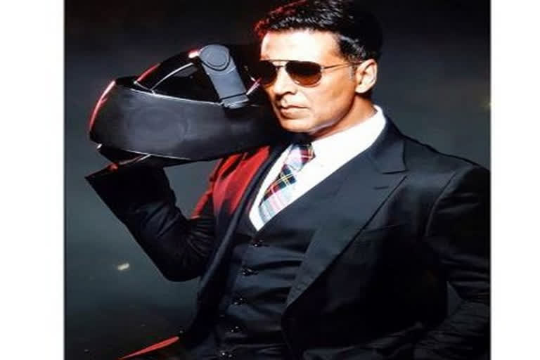 Akshay Kumar looks jaunty in new Insta update