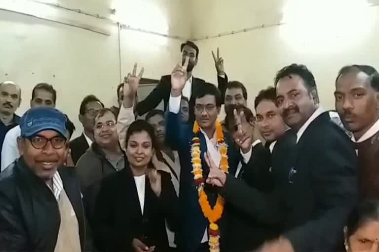 Anil Sharma became president of District Advocates Association in Mahasamund