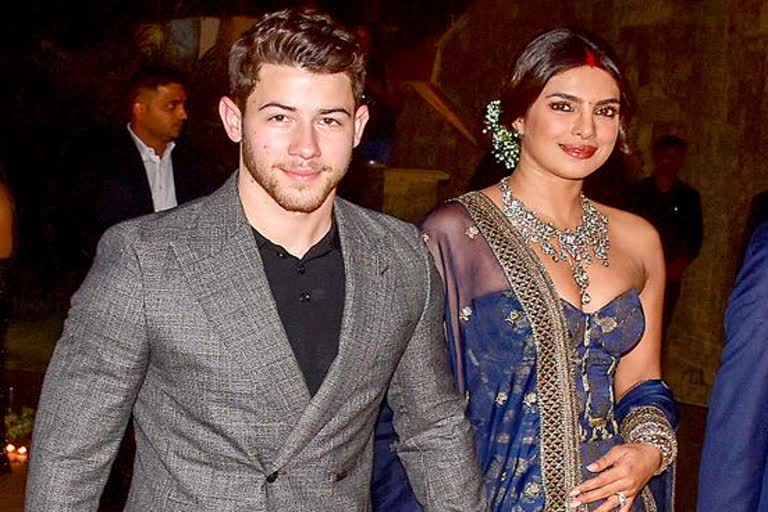 Nick Jonas praised Priyanka's saree look