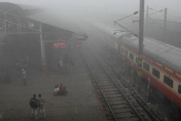 25 Delhi-bound trains delayed due to fog in northern India