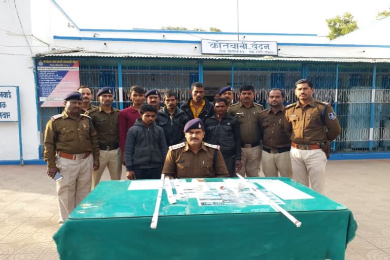 Police arrest thieves in Singrauli