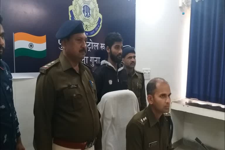 police-have-seized-a-vehicle-filled-with-illegal-medicines-in-guna